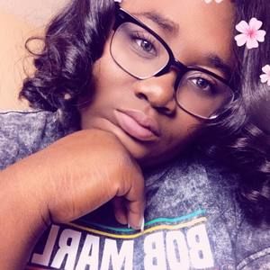 Meet your Posher, Trinease